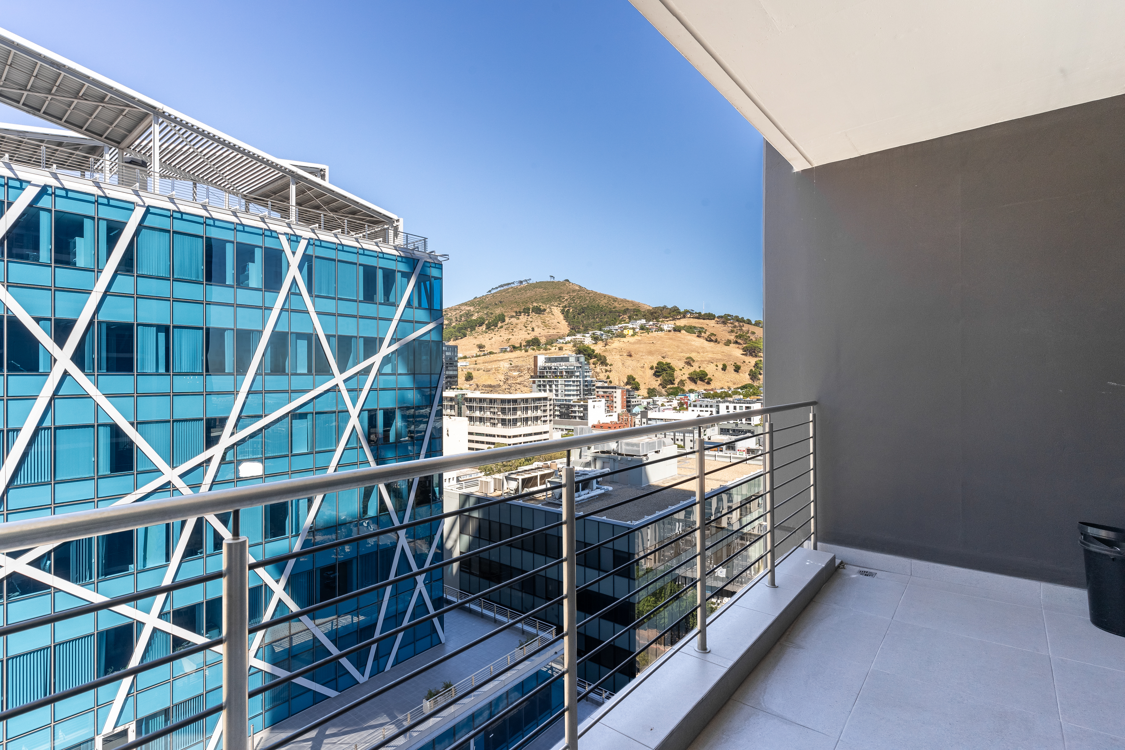 1 Bedroom Property for Sale in Cape Town City Centre Western Cape